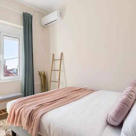 Apartment Mikrolimano Gem: Serene 1br *