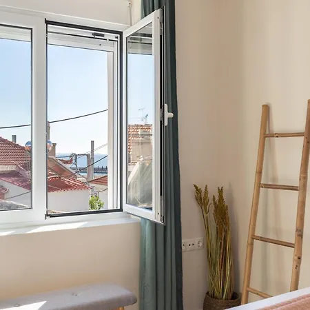 Apartment Mikrolimano Gem: Serene 1br Piraeus
